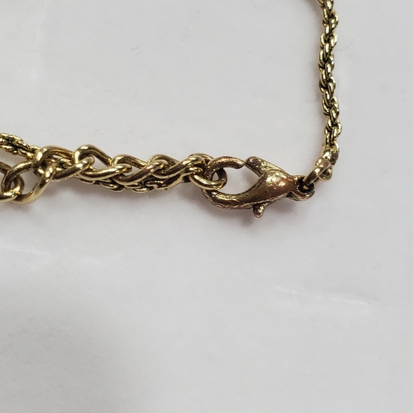 ⚜️❤️⚜️Christian Dior Gold Plated Vintage Queen 2 Crystals ❤️ Pendant - Picture 6 of 10